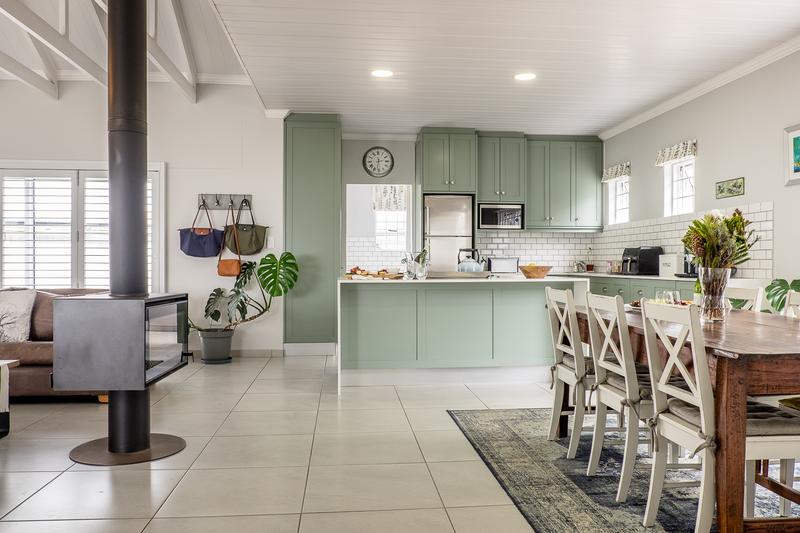 3 Bedroom Property for Sale in Britannia Bay Western Cape